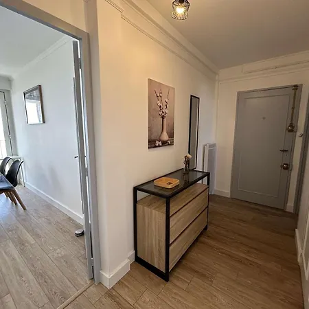 Apartment 3 Pieces, 2 Chambres, 5-6 Pers, Balcon, Garage, - Fr-1-224c-321 *