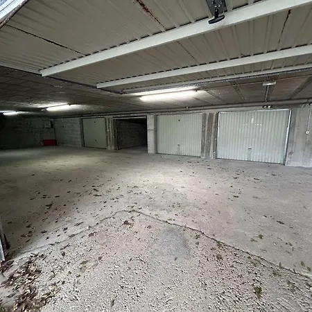 3 Pieces, 2 Chambres, 5-6 Pers, Balcon, Garage, - Fr-1-224c-321 Apartment