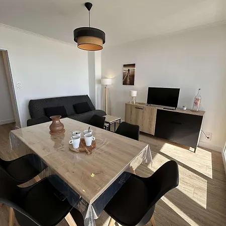 3 Pieces, 2 Chambres, 5-6 Pers, Balcon, Garage, - Fr-1-224c-321 *